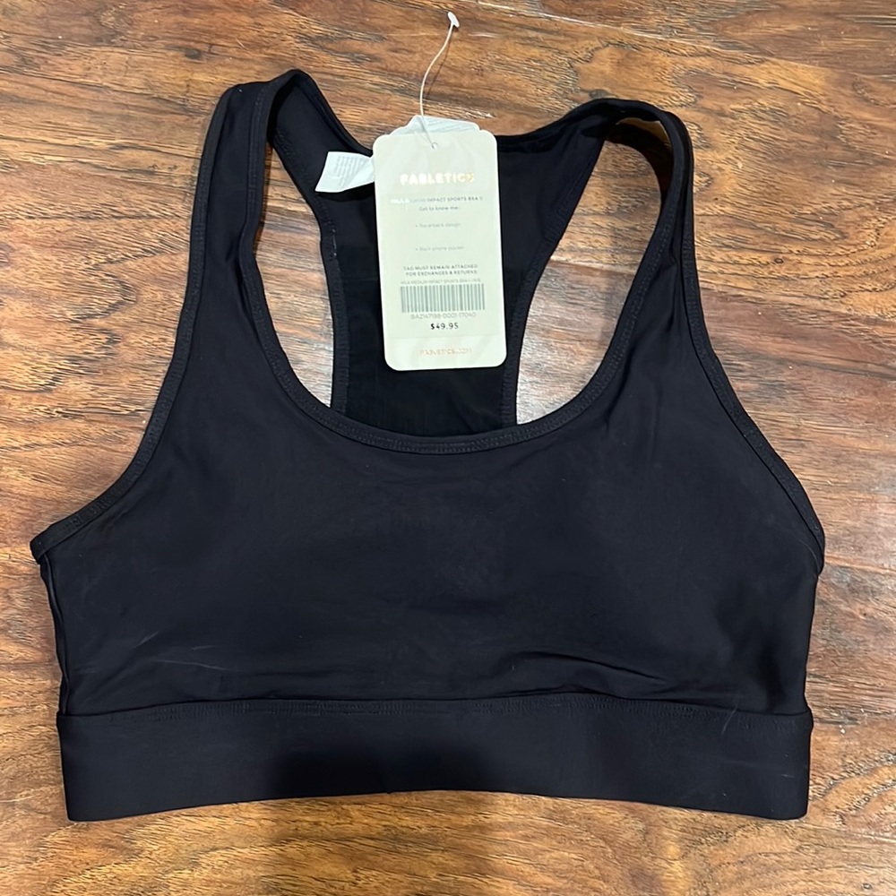 Fabletics Mila Medium Impact Black Sports Bra, size medium
